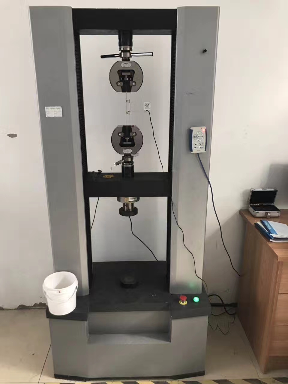 微機(jī)控制電子萬能試驗機(jī)